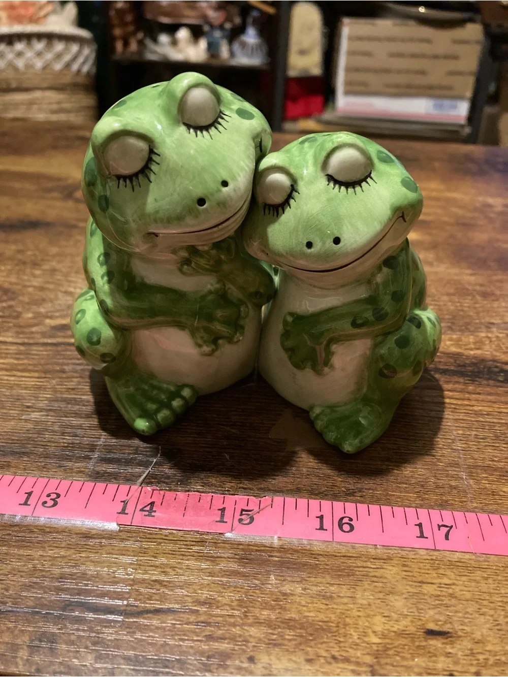 Ganz frog couple salt and pepper shakers